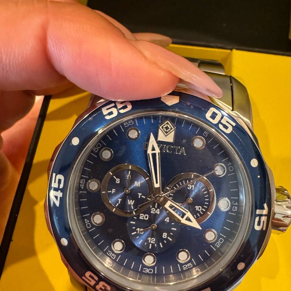 Invicta Two-Tone Silver and Gold Watch - Picture 4 of 4
